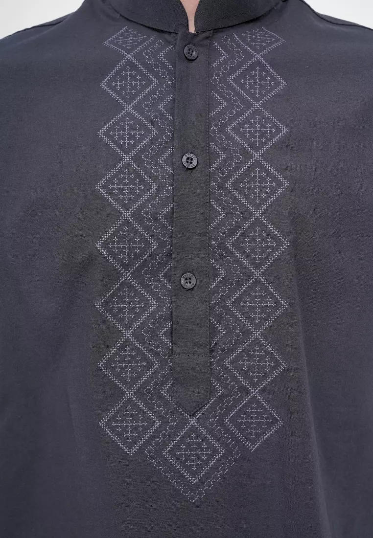 Ryusei Kemeja Kerah Koko Lengan Pendek Yatsuki Black