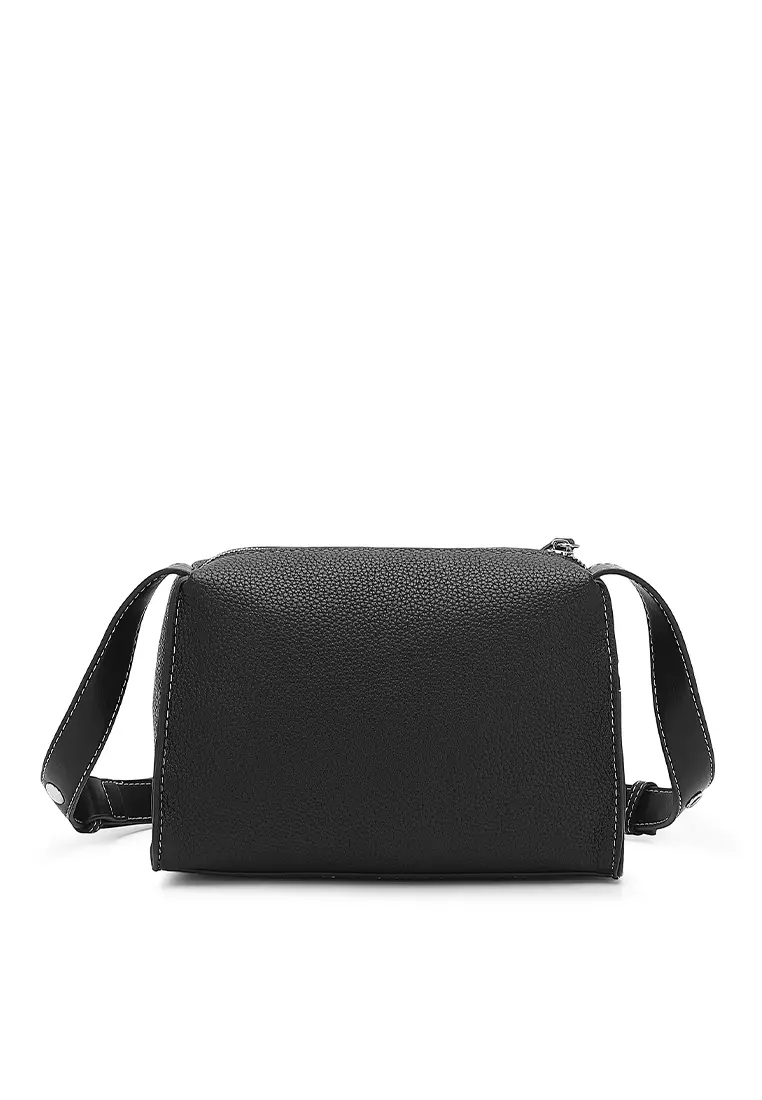 Women's Sling Bag / Crossbody Bag - Black