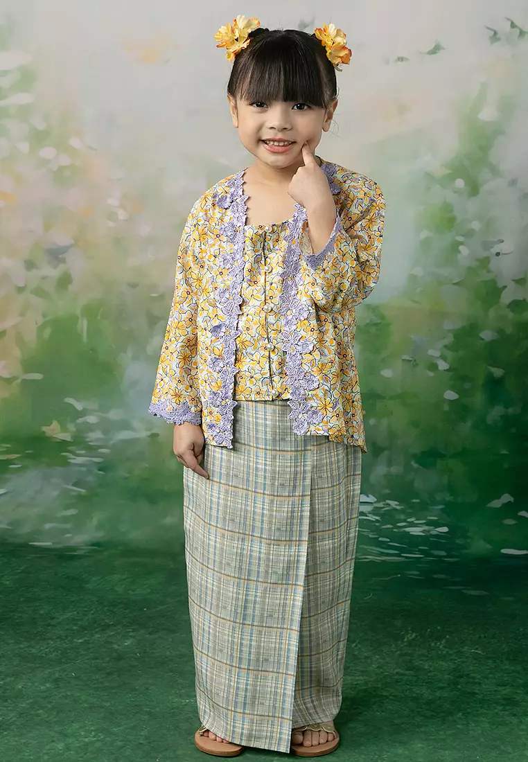 Eryna Kebaya with skirt