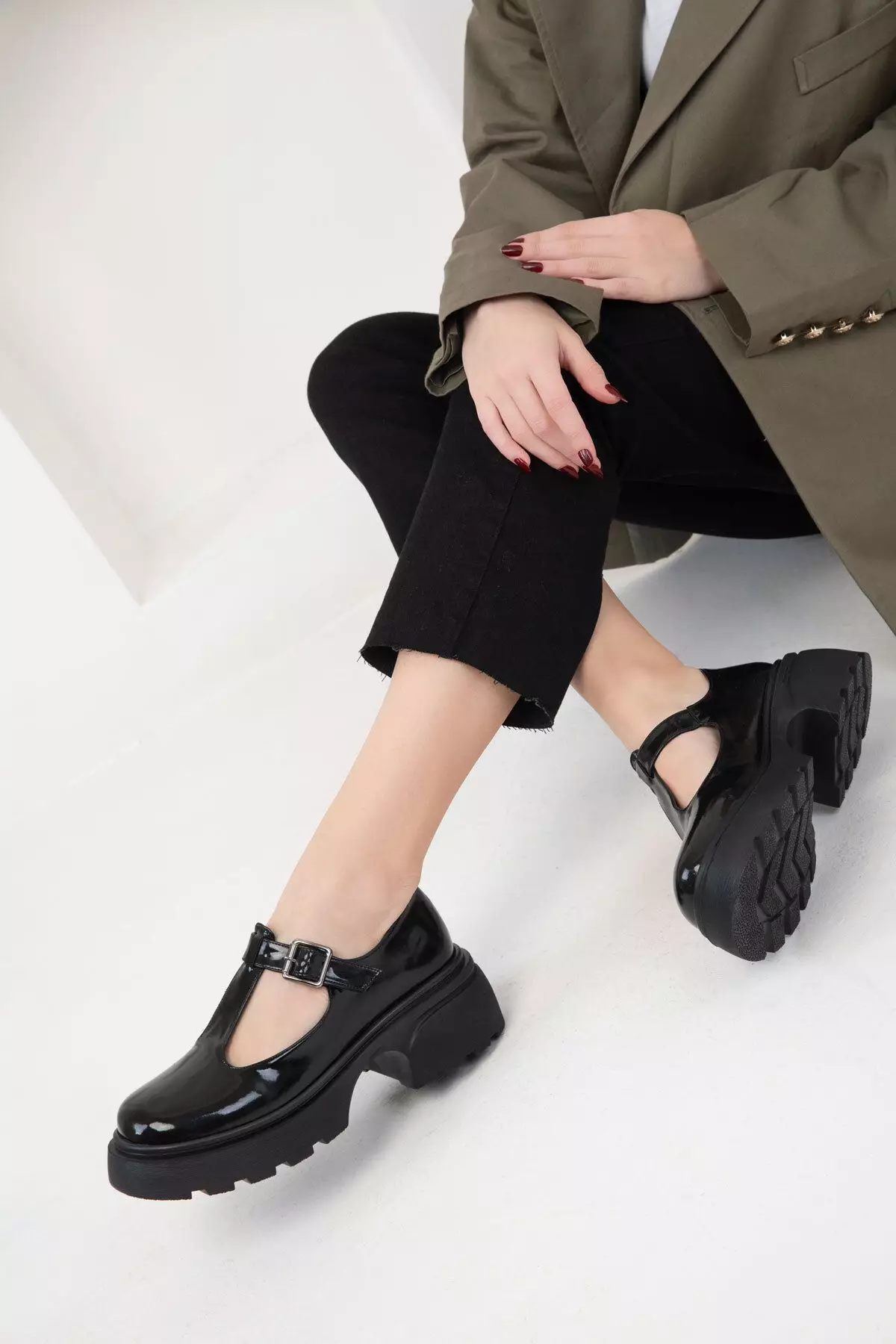 Discount on Soho  shoes - SKU: T-Strap Mary Jane Sandals
