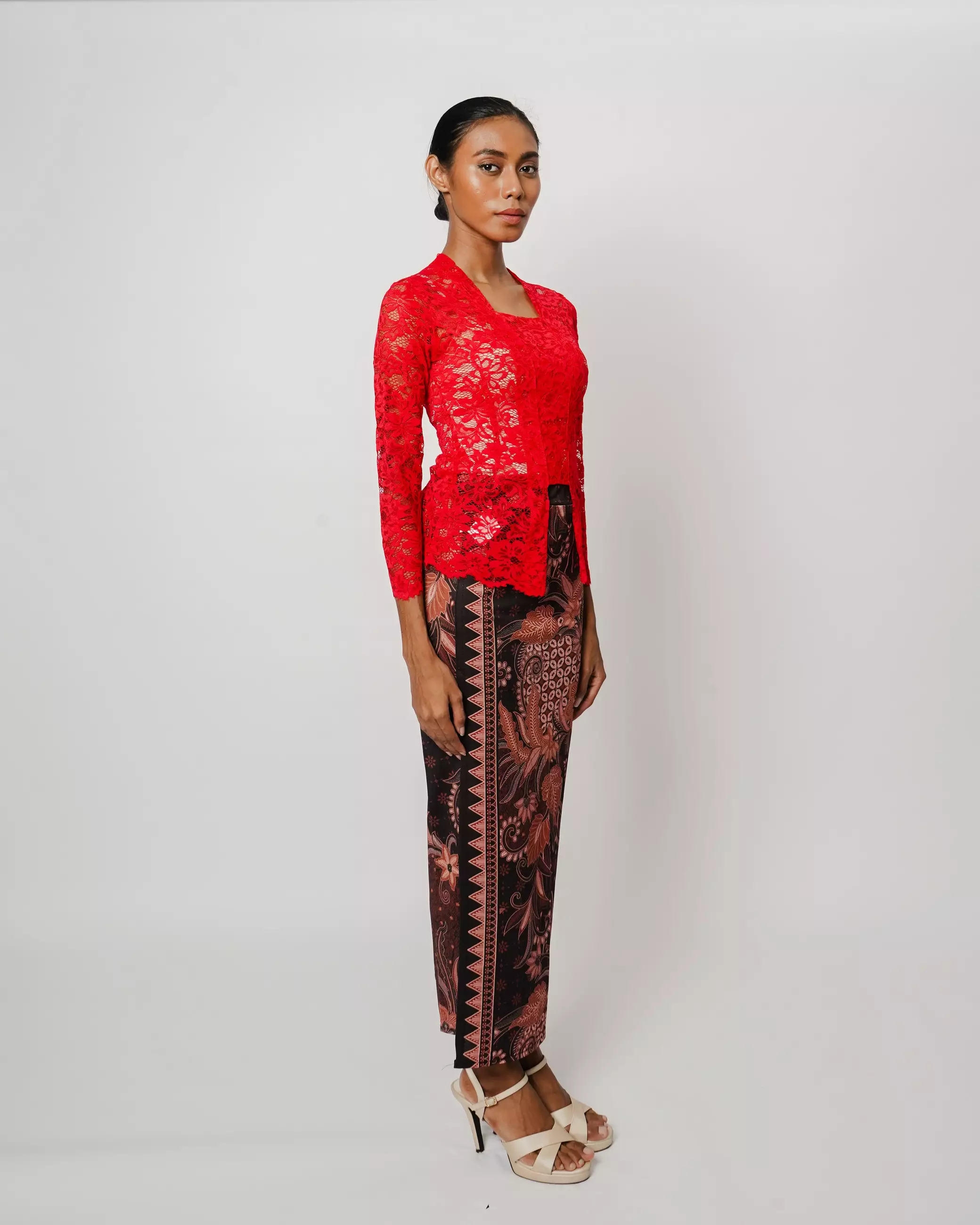 KEBAYA BALI RED