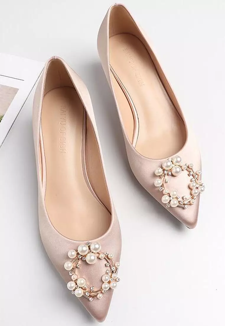 Gold clearance flat heels