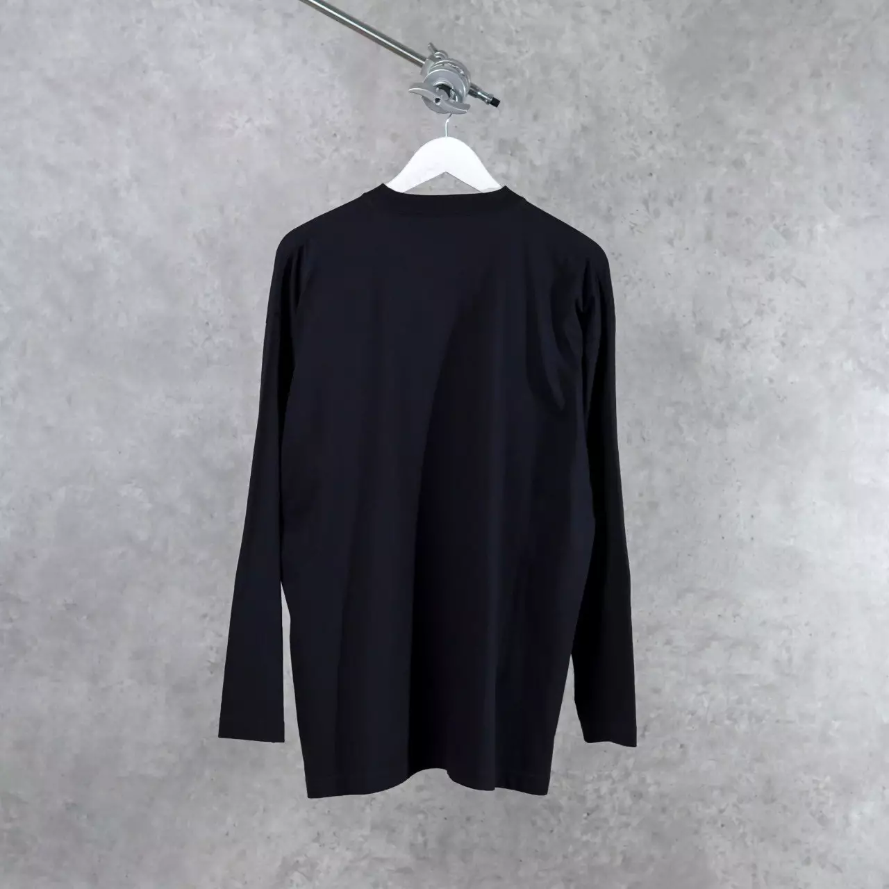 Kaos BALENCIAGA PARIS WHITE BLACK LONGSLEEVE TSHIRT 100% ORIGINAL