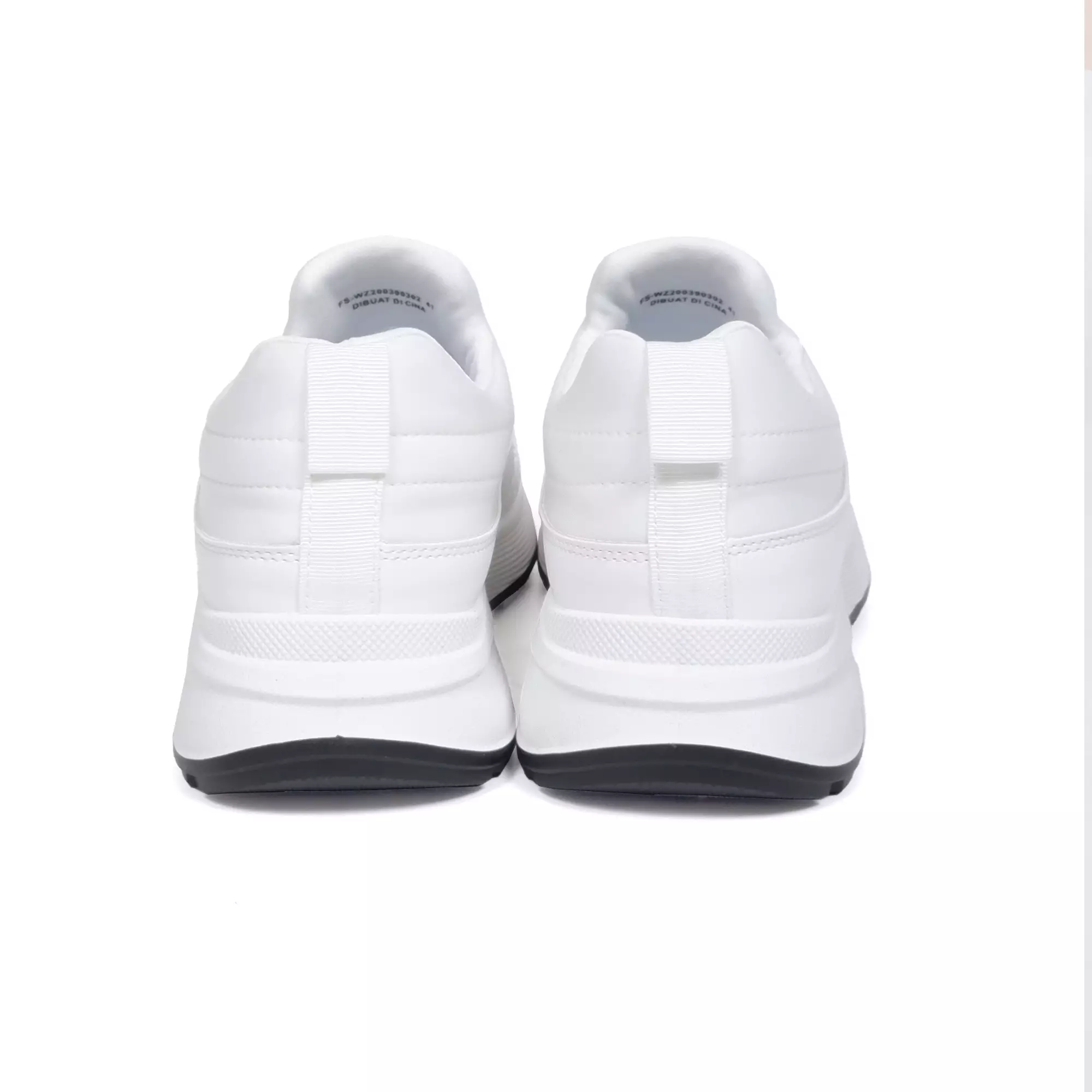 Watchout Sepatu Pria Sneakers - WZ200390302