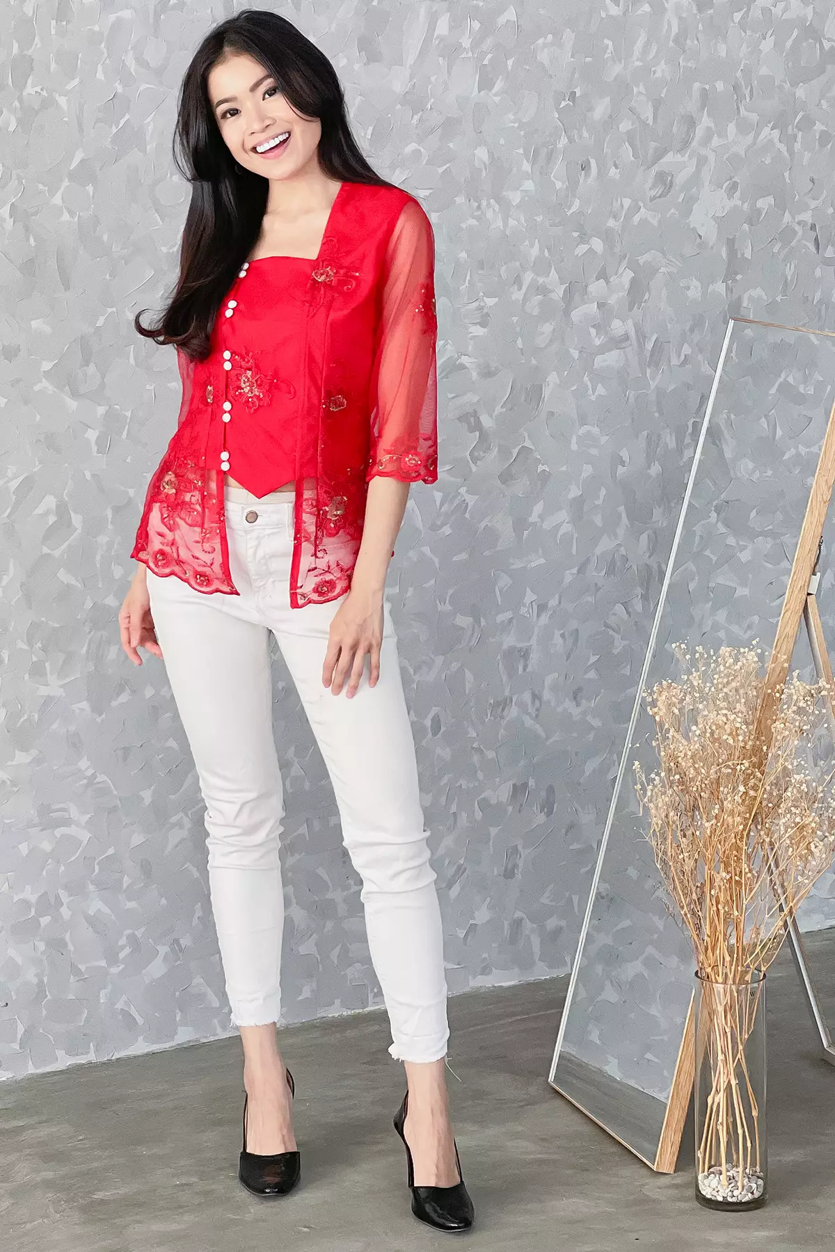 Sinok Brukat Merah Kunokuni Kebaya