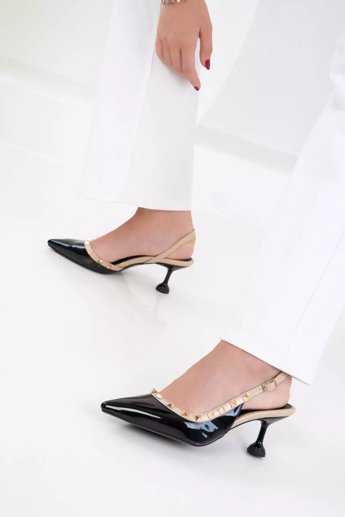 Black Patent Leather Women's Classic Heeled Shoes 20802