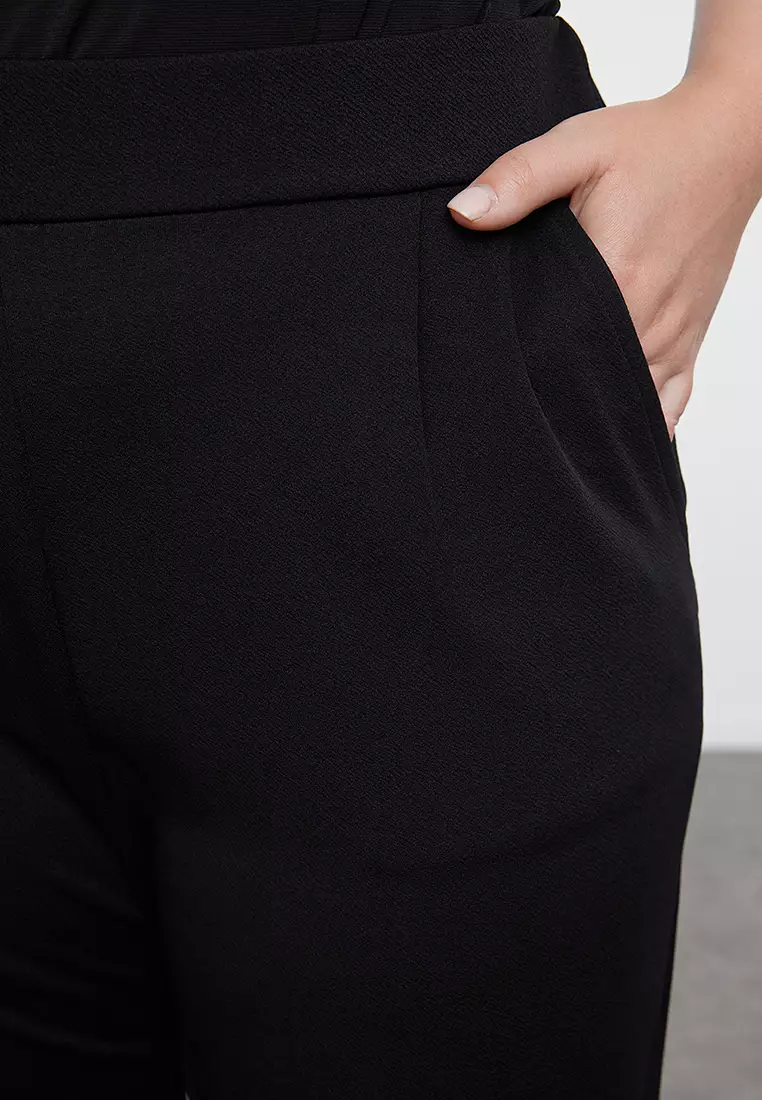 Black Carrot Fit Knitted Plus Size Trousers Tbbaw25Ar00002