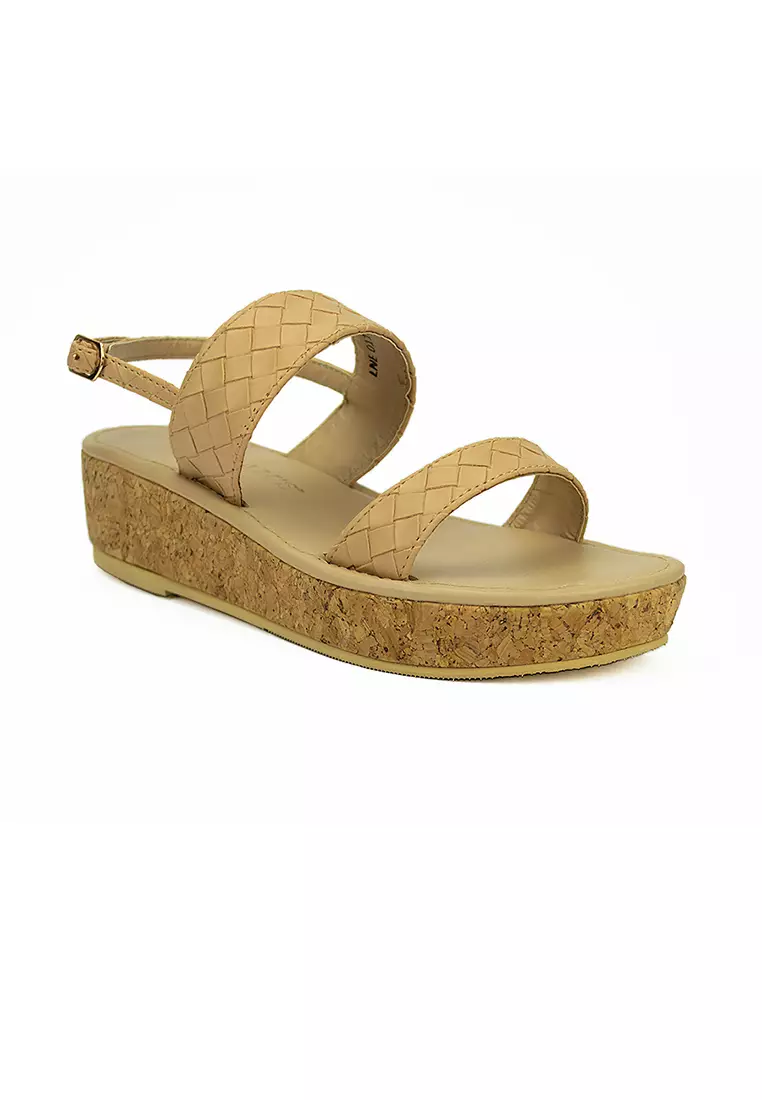 Discount on Cardam's Lifestyle  shoes - SKU: Eclb Lne 00120  Beige Wedge