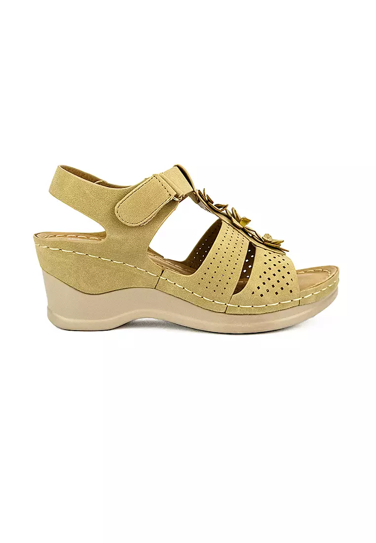 Discount on Mario D' boro Runway  shoes - SKU: Women's Wedge Sandals LW 25588 Beige