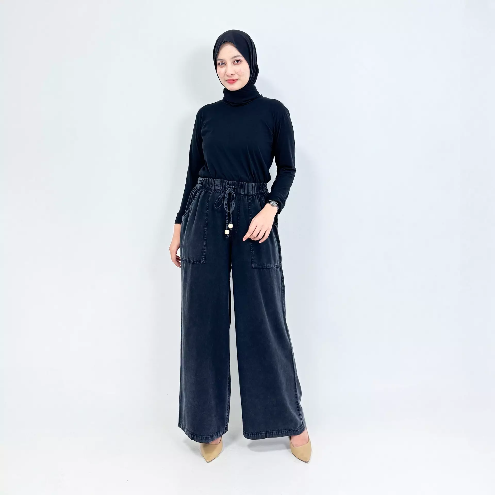 Culotte Jeans Lola [HITAM SNOW] Celana Panjang Wanita Pinggang Karet