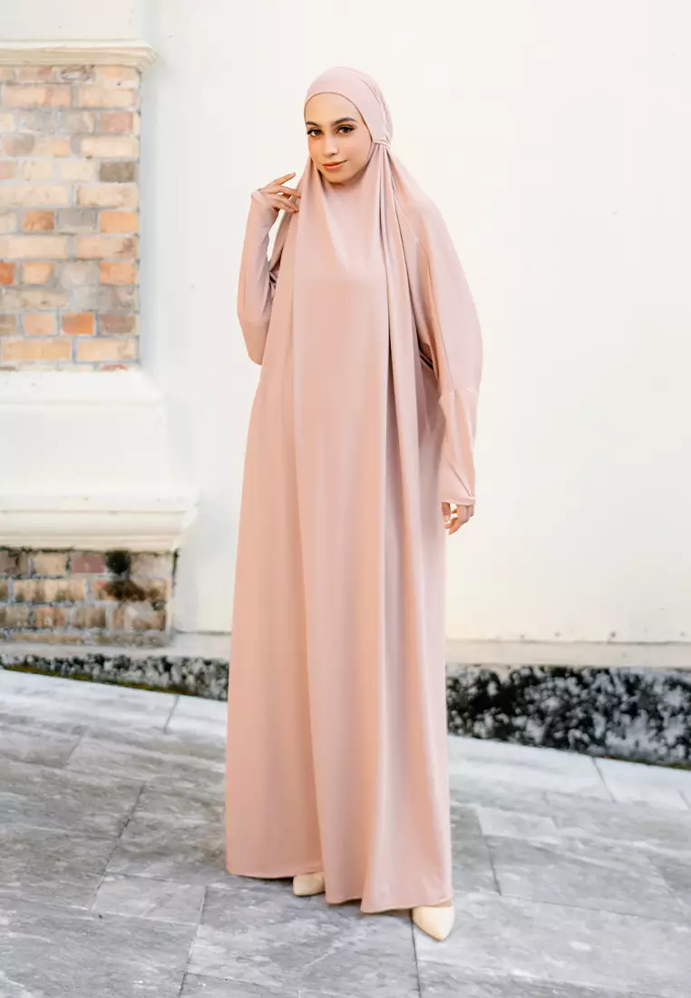 Shameera Abaya in Soft Beige (Lozy x Hamidah)
