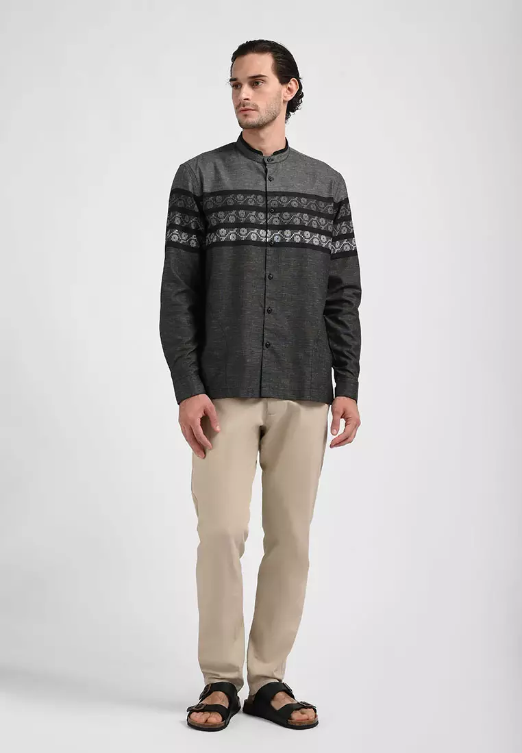 MANZONE Kemeja Koko Lengan Panjang Pria DAFIQ - BLACK GREY Warna BLACK GREY