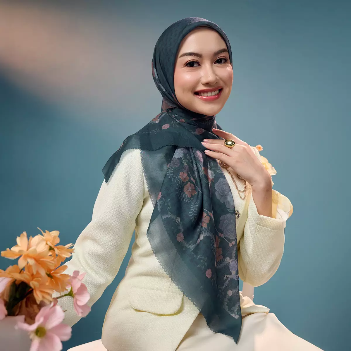 [INCLUDE HARD BOX] ZM Zaskia Mecca - Scarf Bunga Pertiwi Edisi Dewi Sartika Teal | Material Voal Alaska Premium | Hijab Motif Segi Empat