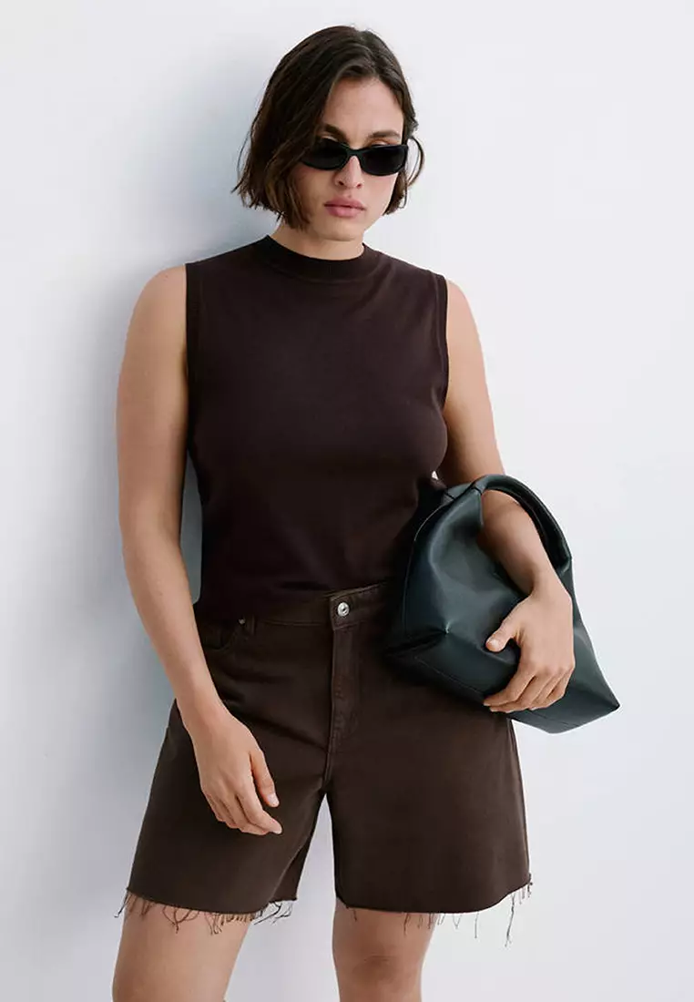 Straight-Cut Bermuda Shorts With Frayed Hem