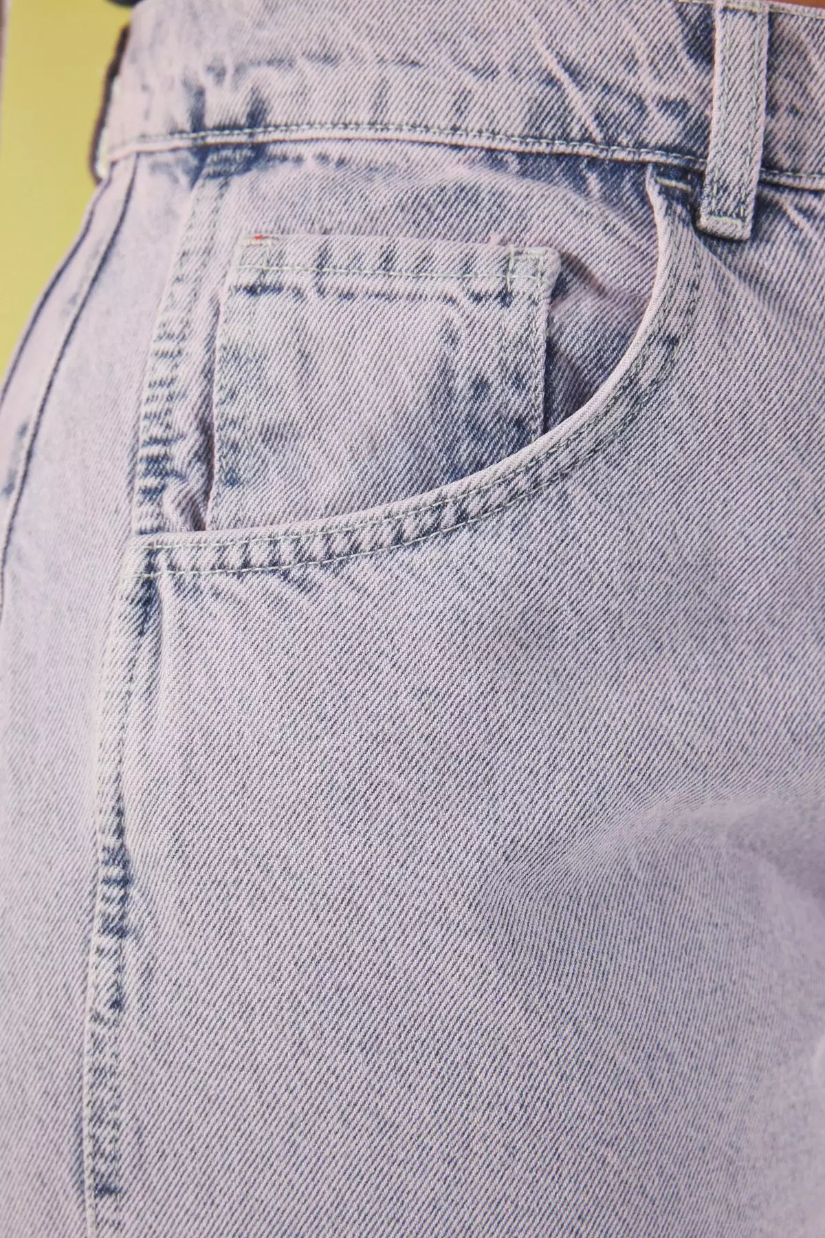 Plus Size Baggy Fit Jeans