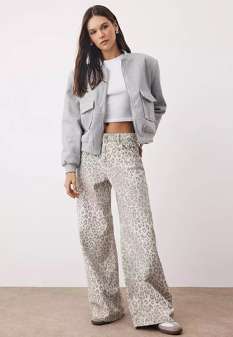 Regular Waist Leopard Print Wide Leg Jeans