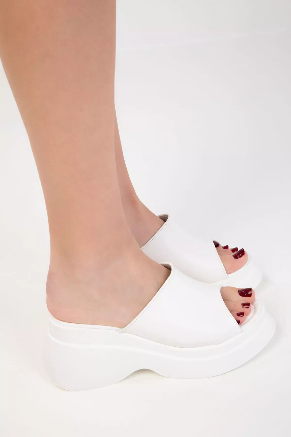 White Women's Slippers 20394