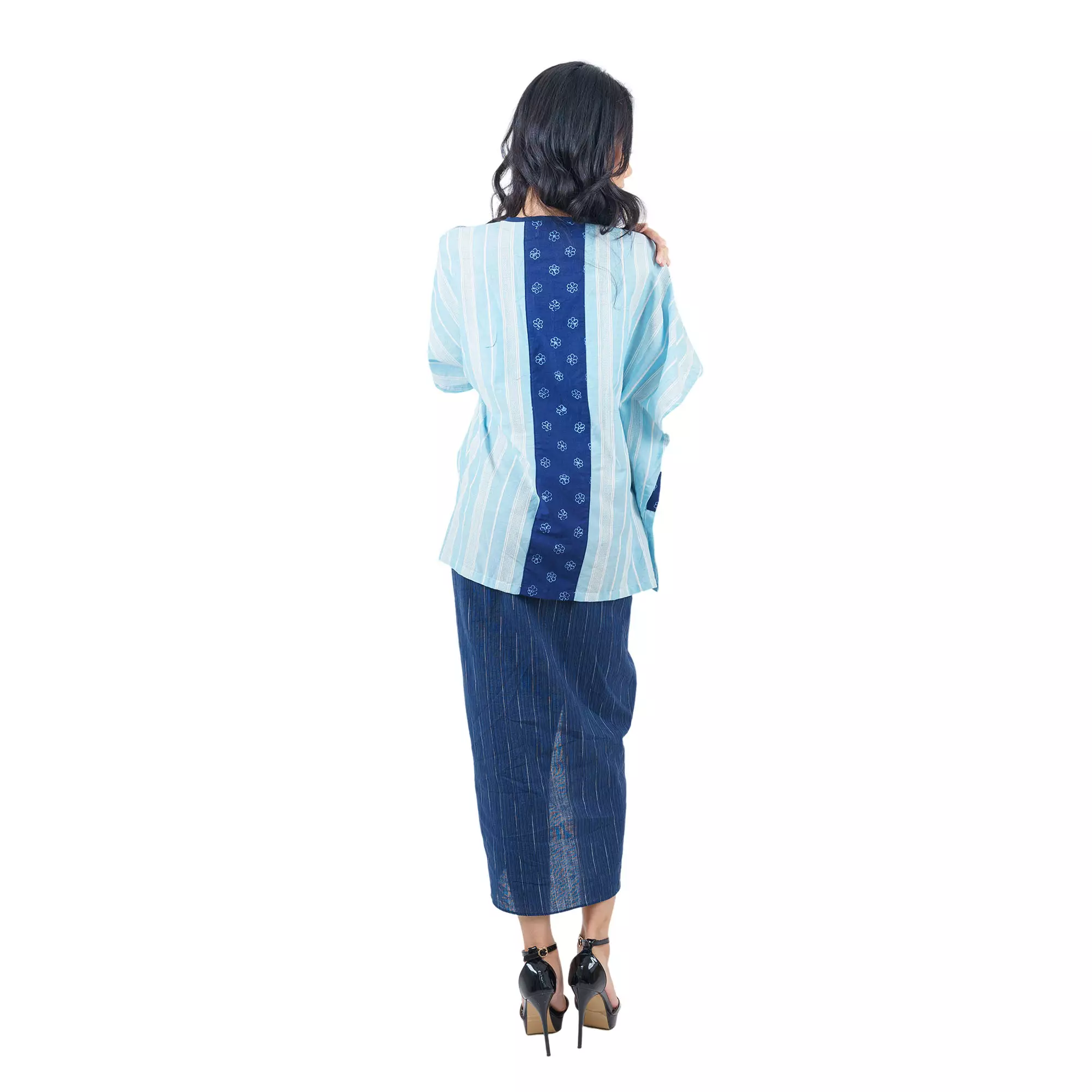 Blazer Outer Batik Wanita - Bhatara Batik Mischa - Atasan Batik Modern Lengan Pendek