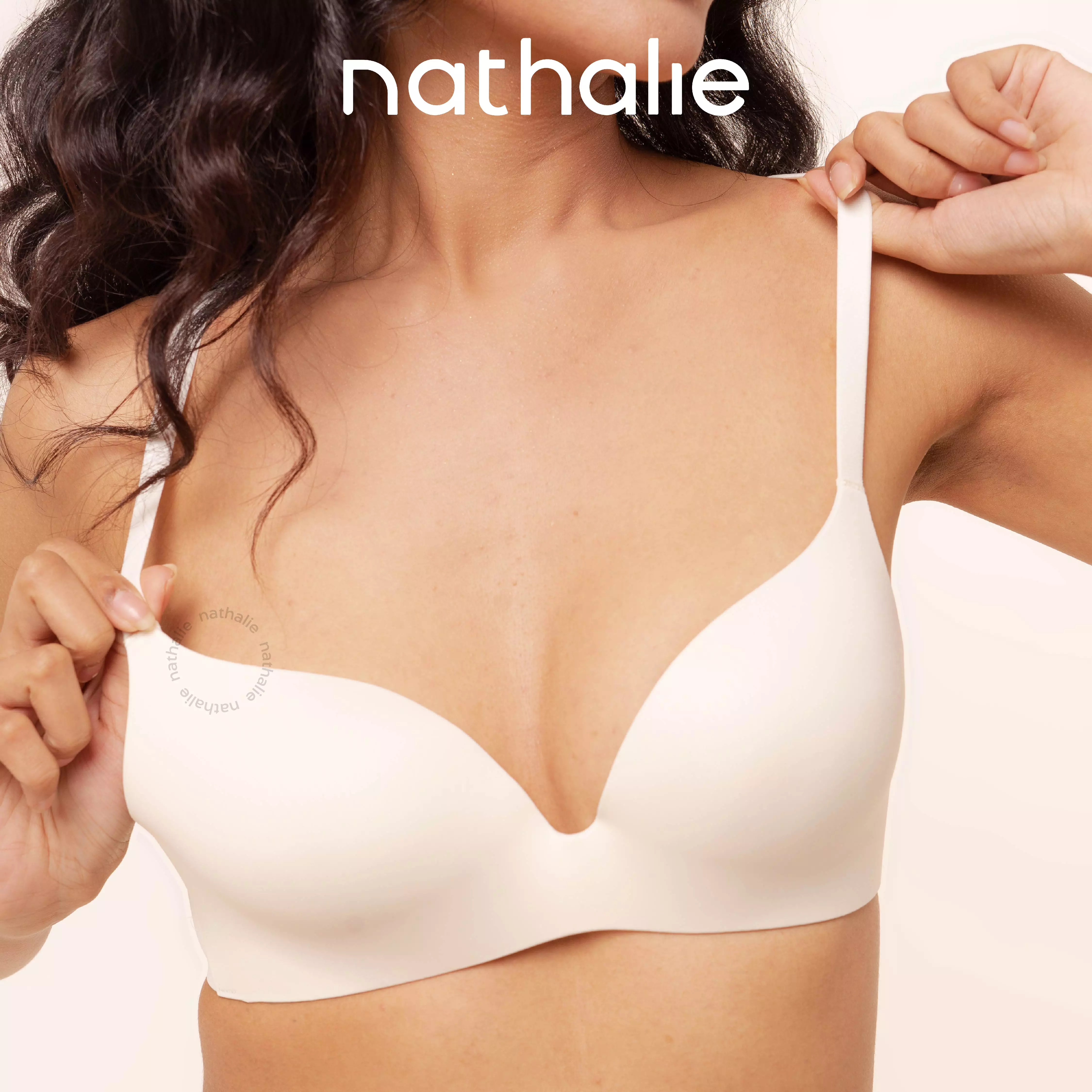 Nathalie 3D Cup Seamless Bra NTB 3526 - Coklat Tua