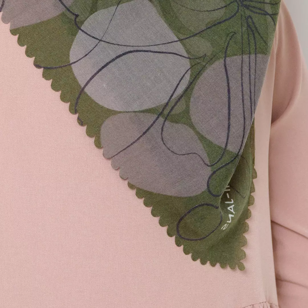 ZM Zaskia Mecca - Kelimutu Army Scarf Kerudung Segi Empat