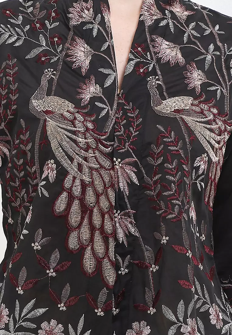 Kebaya Embroidery-Peacock 7/8-Sleeve