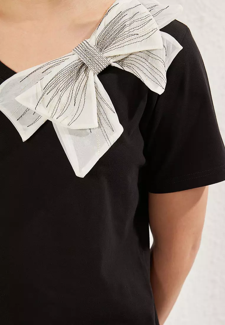Black Bow Accessory Detail Oversize/Wide Pattern Knitted T-Shirt Twoss25Ts00044