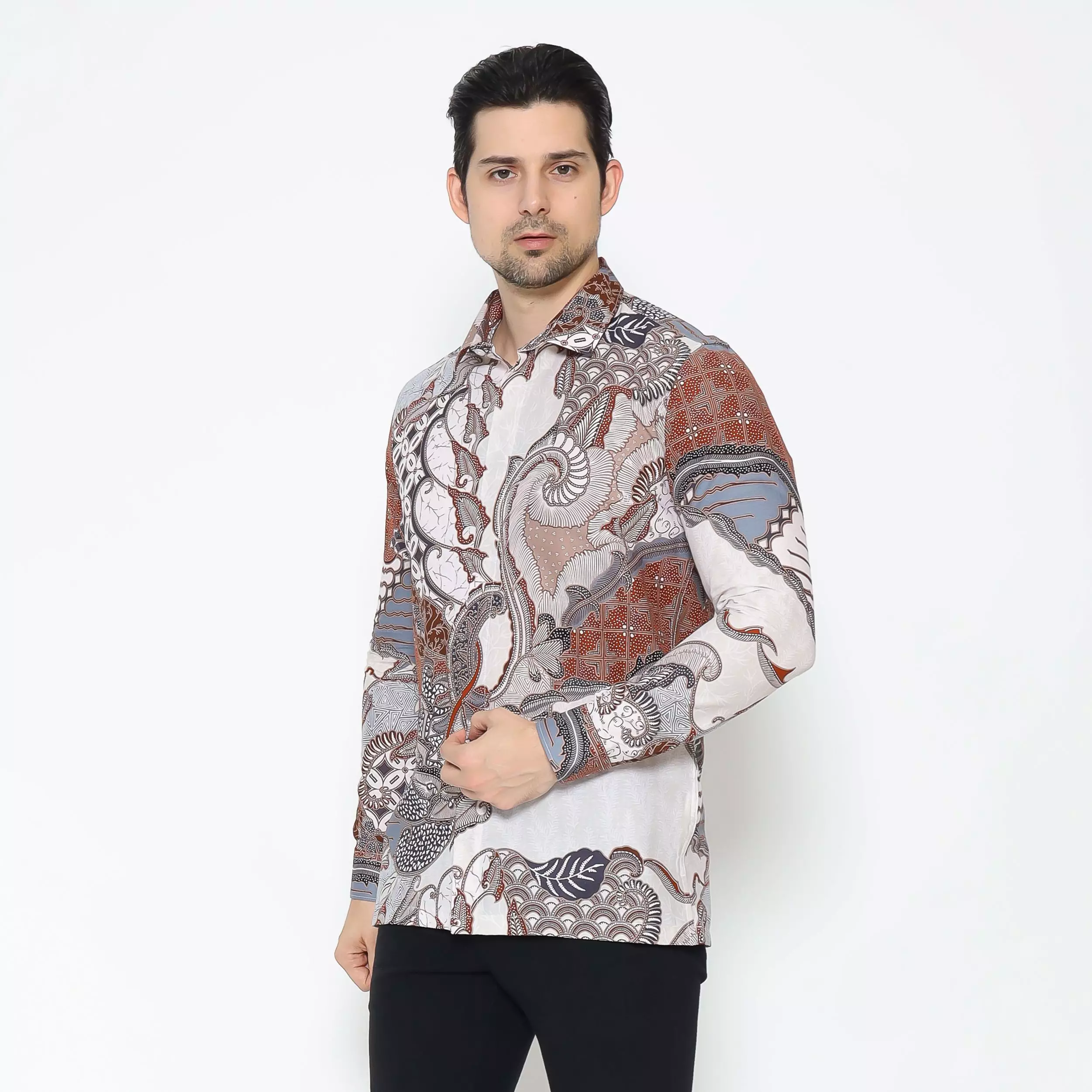 MAGINOT JAYA Batik Pria Slim Fit Lengan Panjang