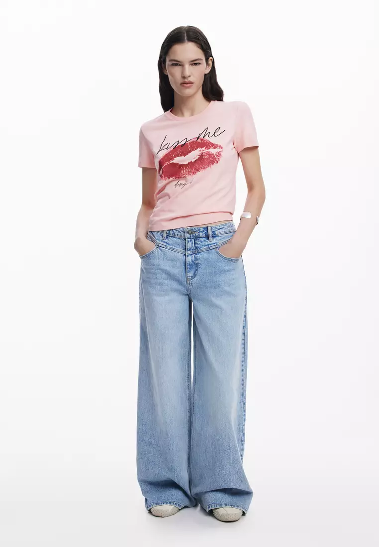 Kiss Me T-shirt