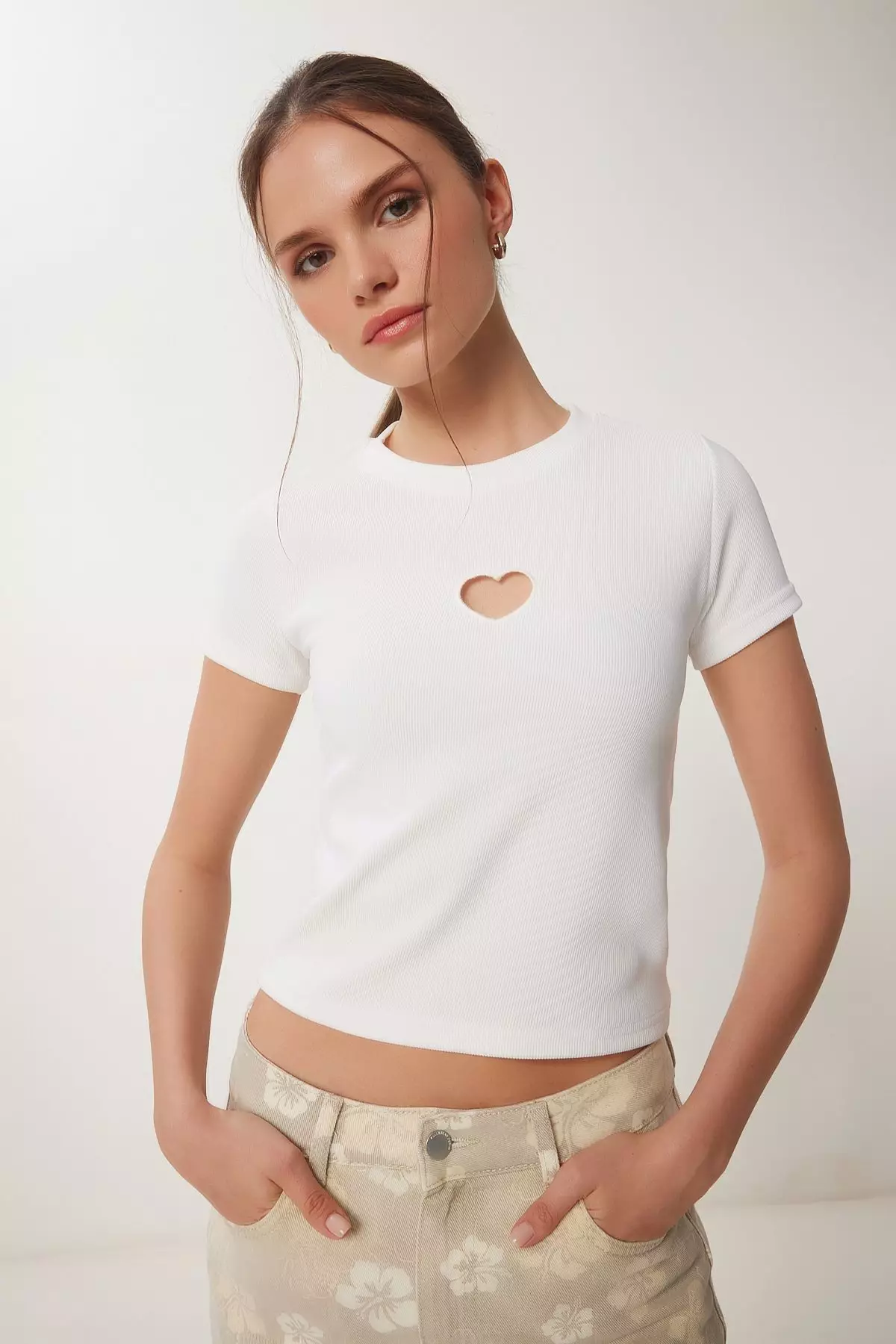 Heart Embroidered Ribbed Knitted T-Shirt