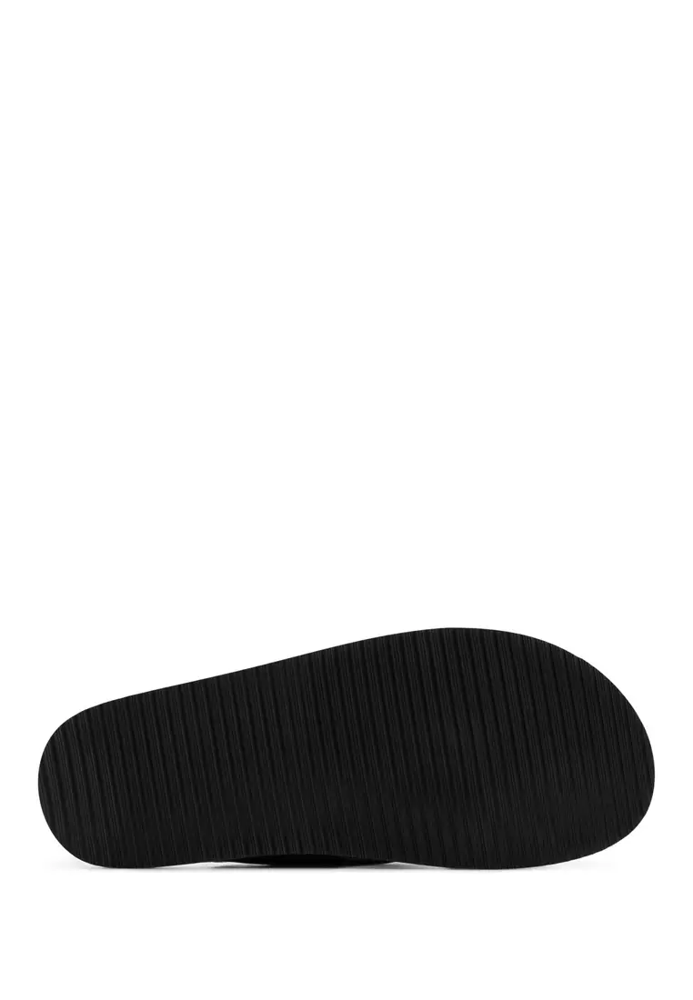 Erik Sandals