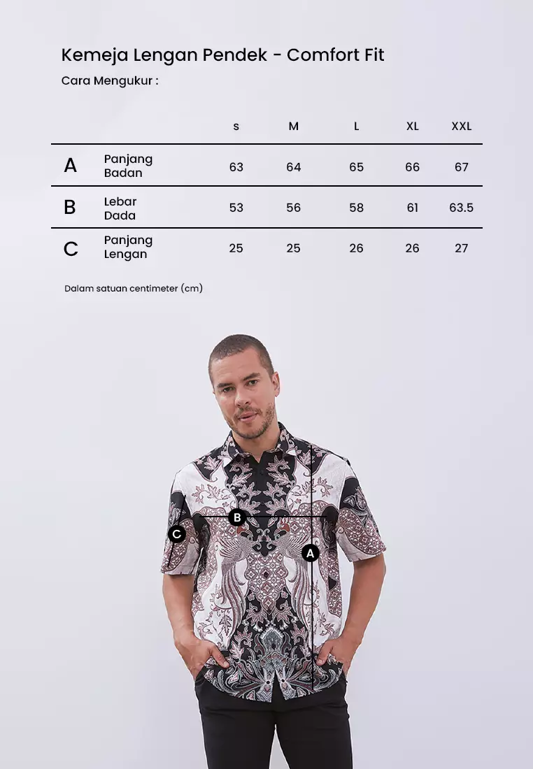 MANZONE - Kemeja Batik Lengan Pendek Pria Gajahmada Comfort Fit - Black Warna Black