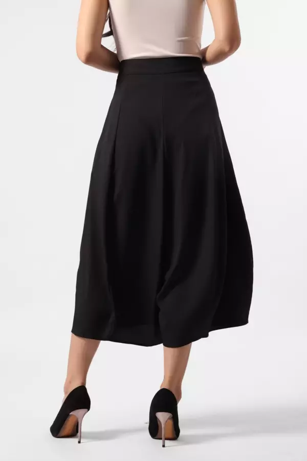 MINIMAL - Lola - Pleated Wide Culottes - Black Colour Black