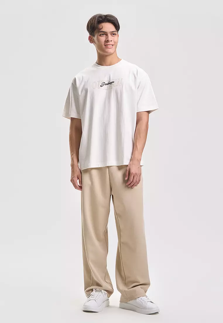 Outlaw Relaxed Graphic T-shirt