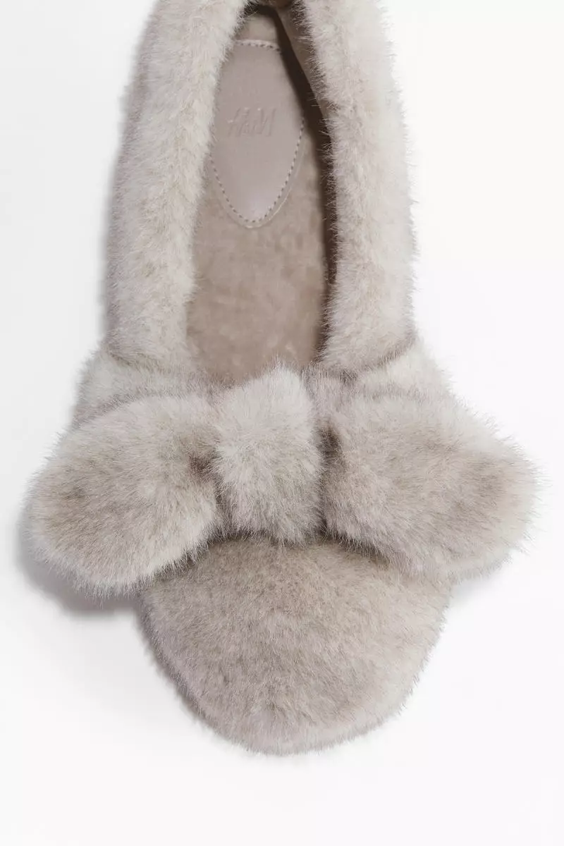 Fluffy slippers