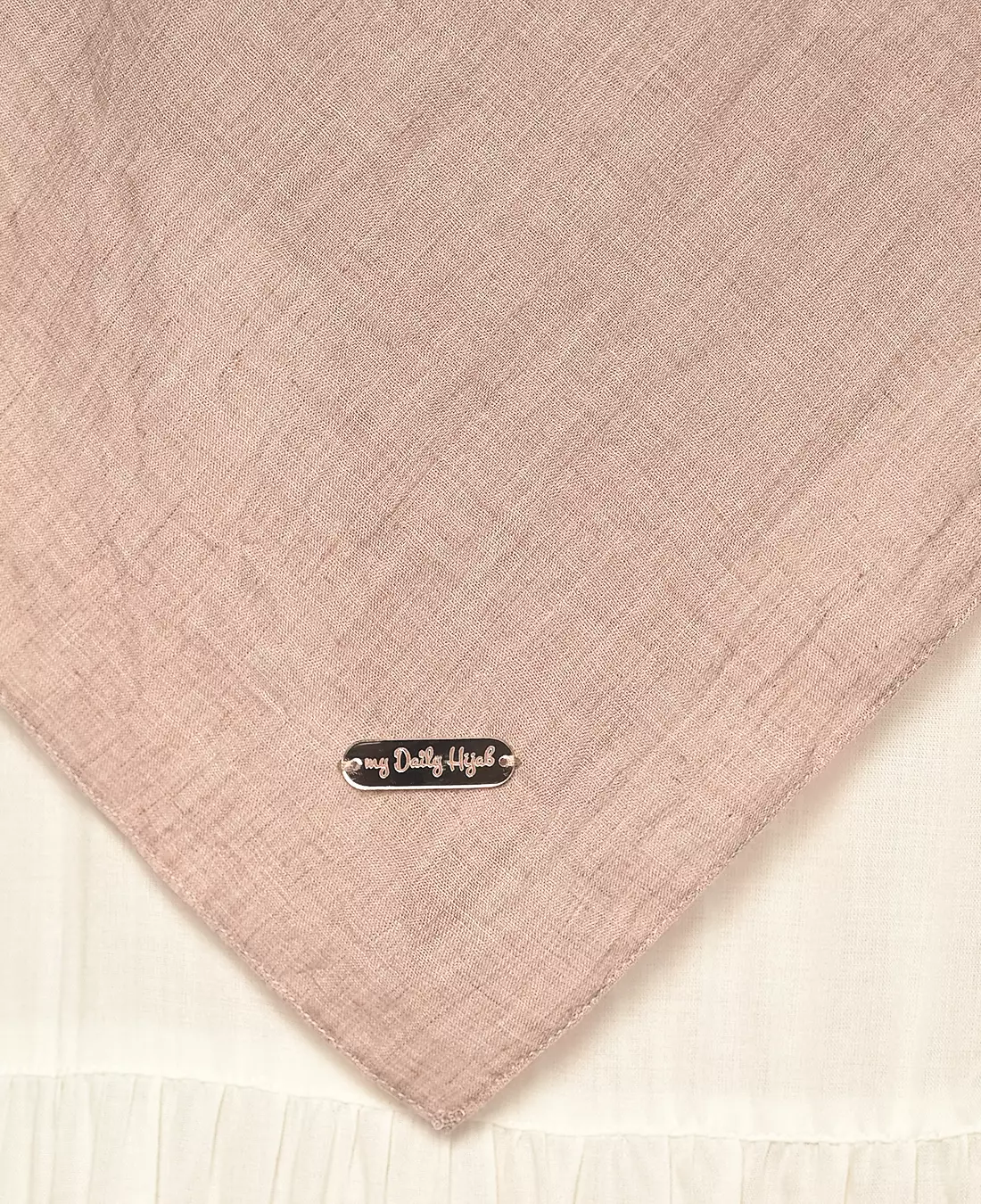 Hijab Segi Empat Voal Irania Rosybrown