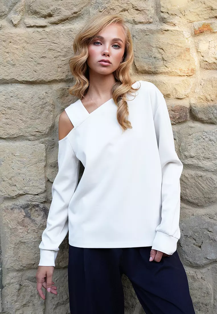 Asymmetrical Shoulder Detailed Blouse