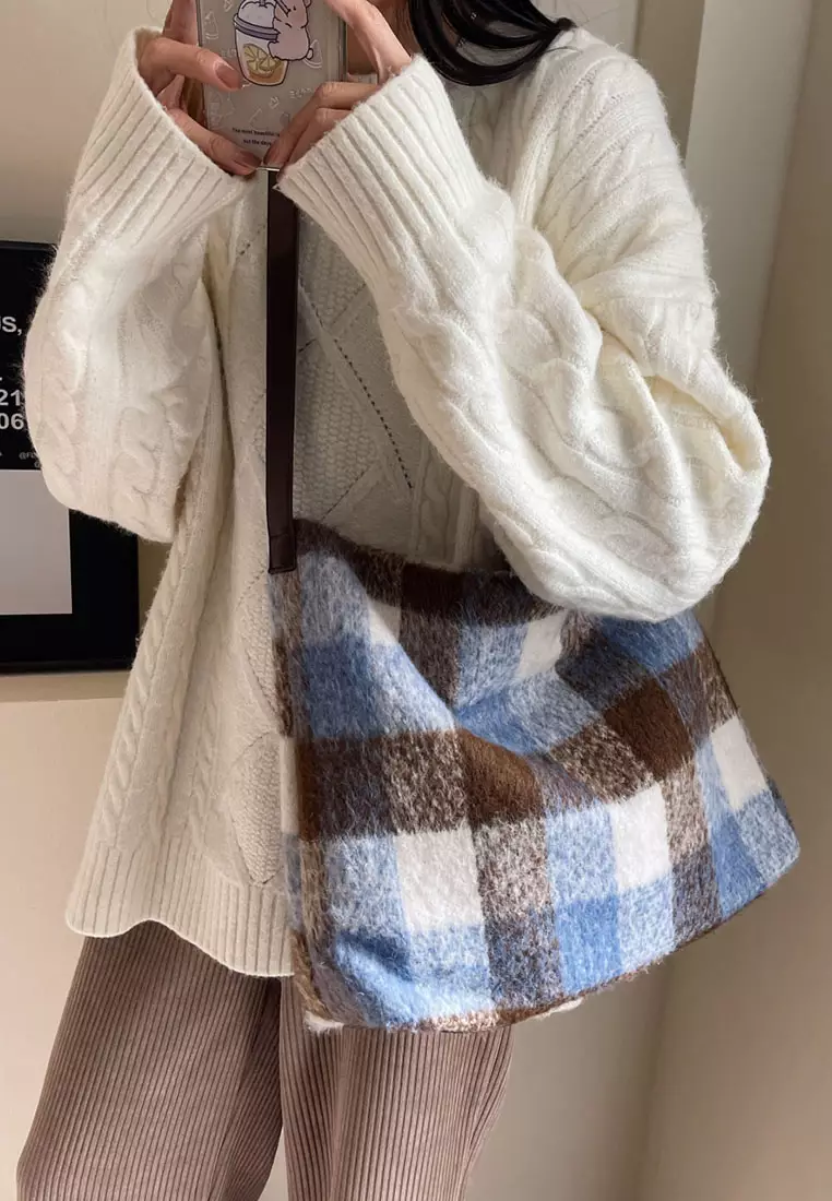 Buy Lara Women s Woolen Tartan Sling Bag Crossbody Bag Online