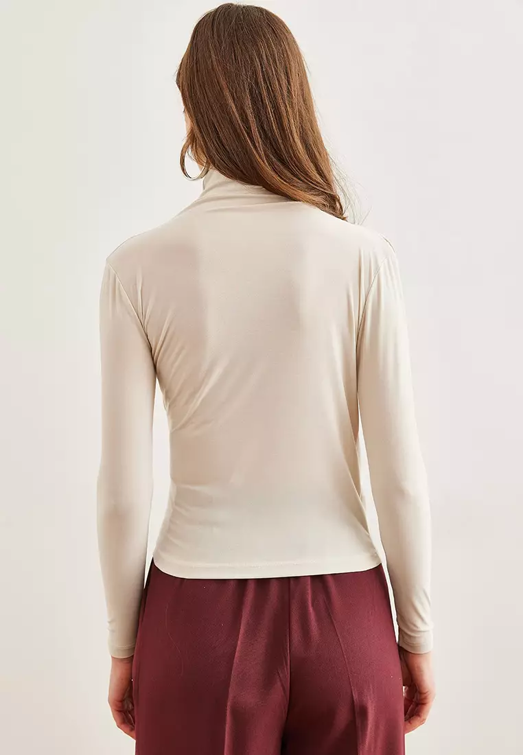 Draped Detailed Flowy Stylish Blouse