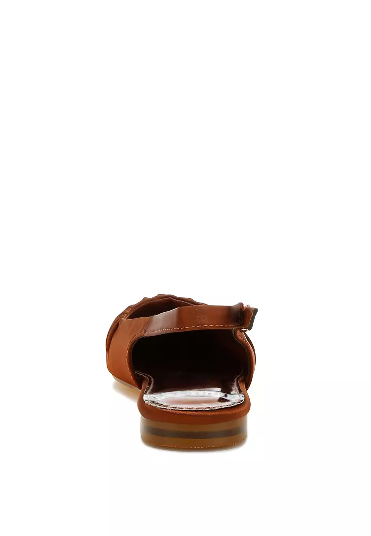 Sepatu Flat Ujung Persegi Satin Warna Cokelat