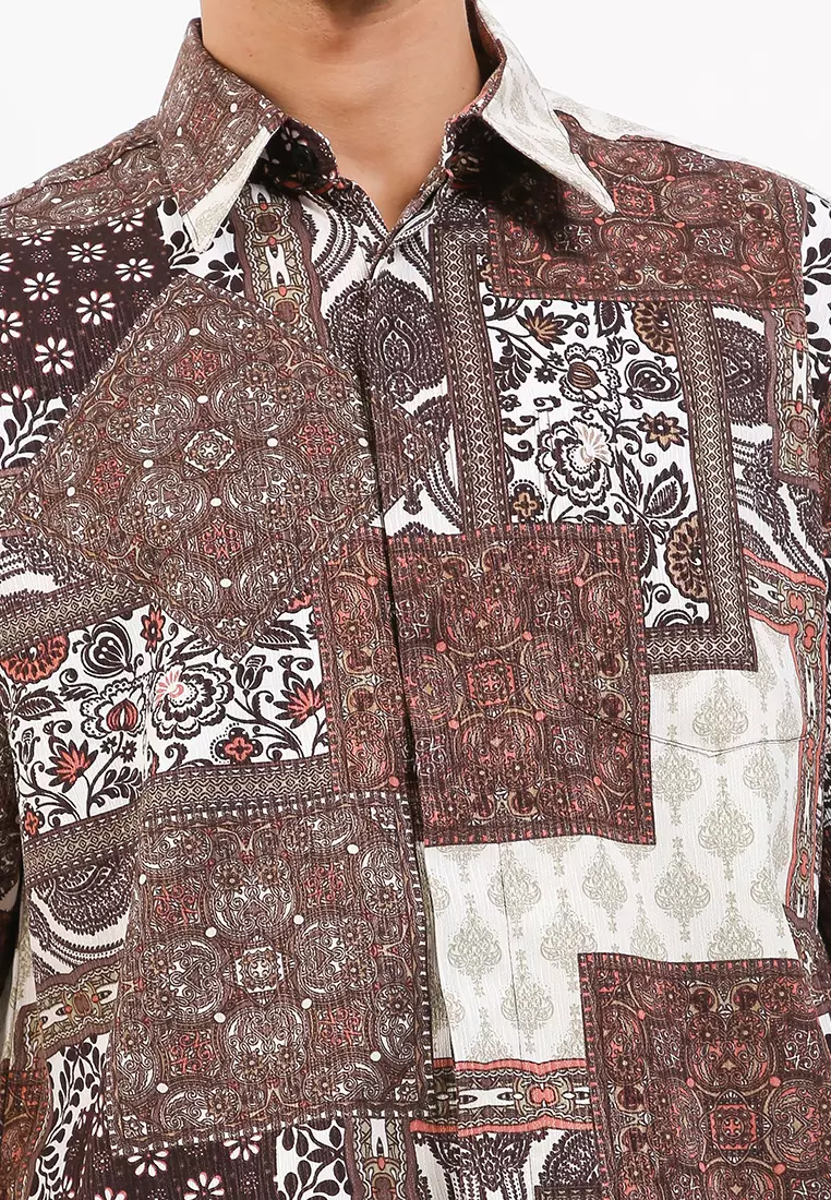 Hem Batik Reguler Fit Kontemporer