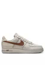 Ivory/Saddle Brown
