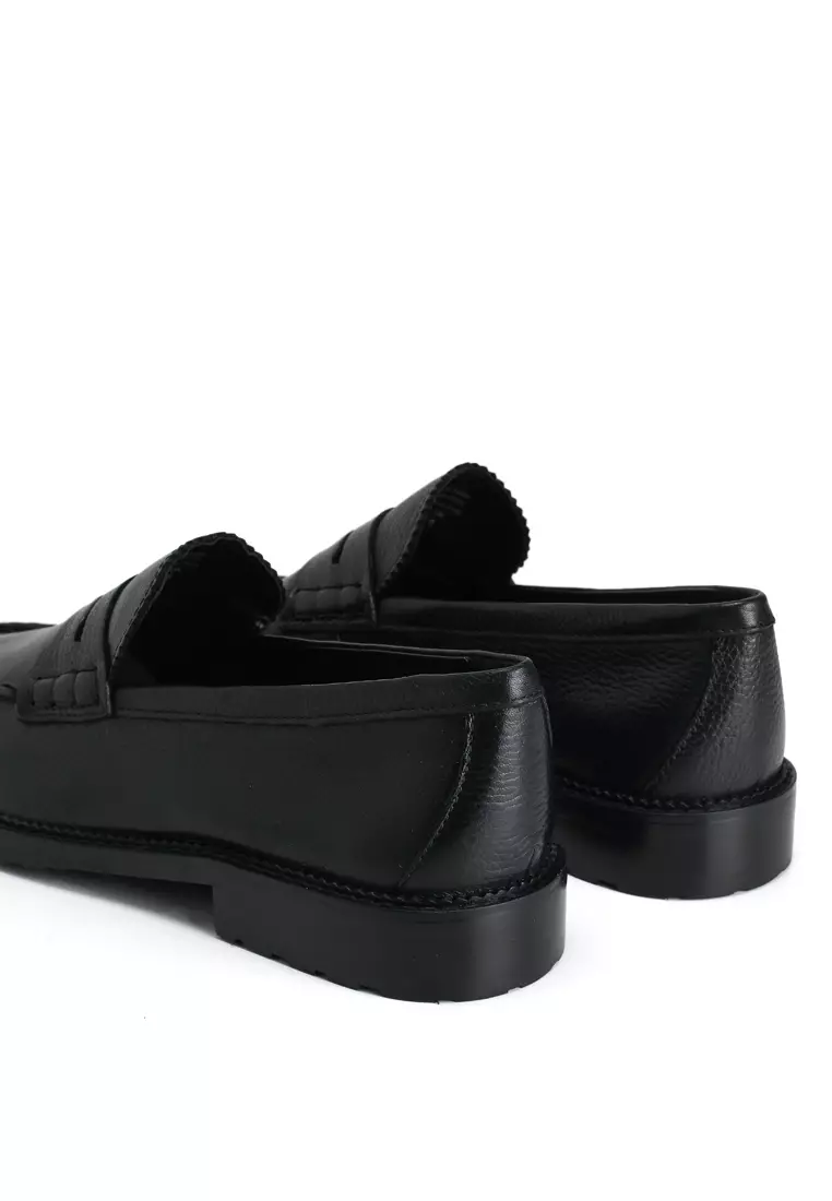 Melville-In Shoes