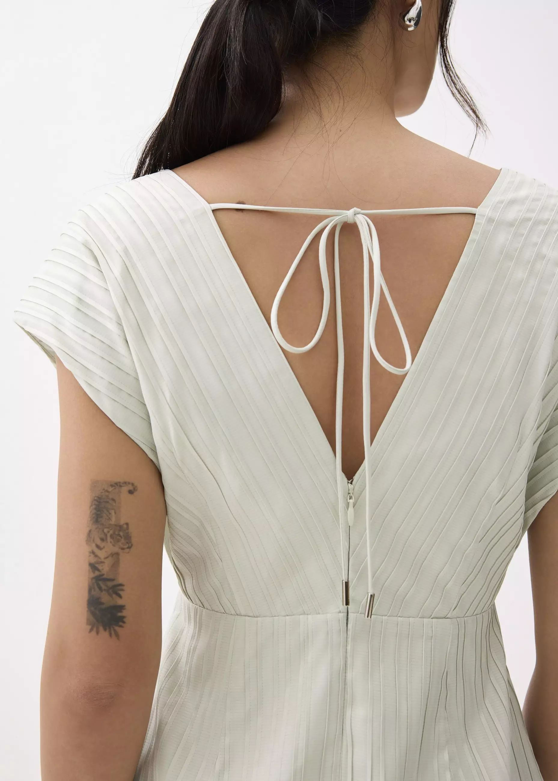 Dress Wanita - Striped V-neck Column Midaxi Dress