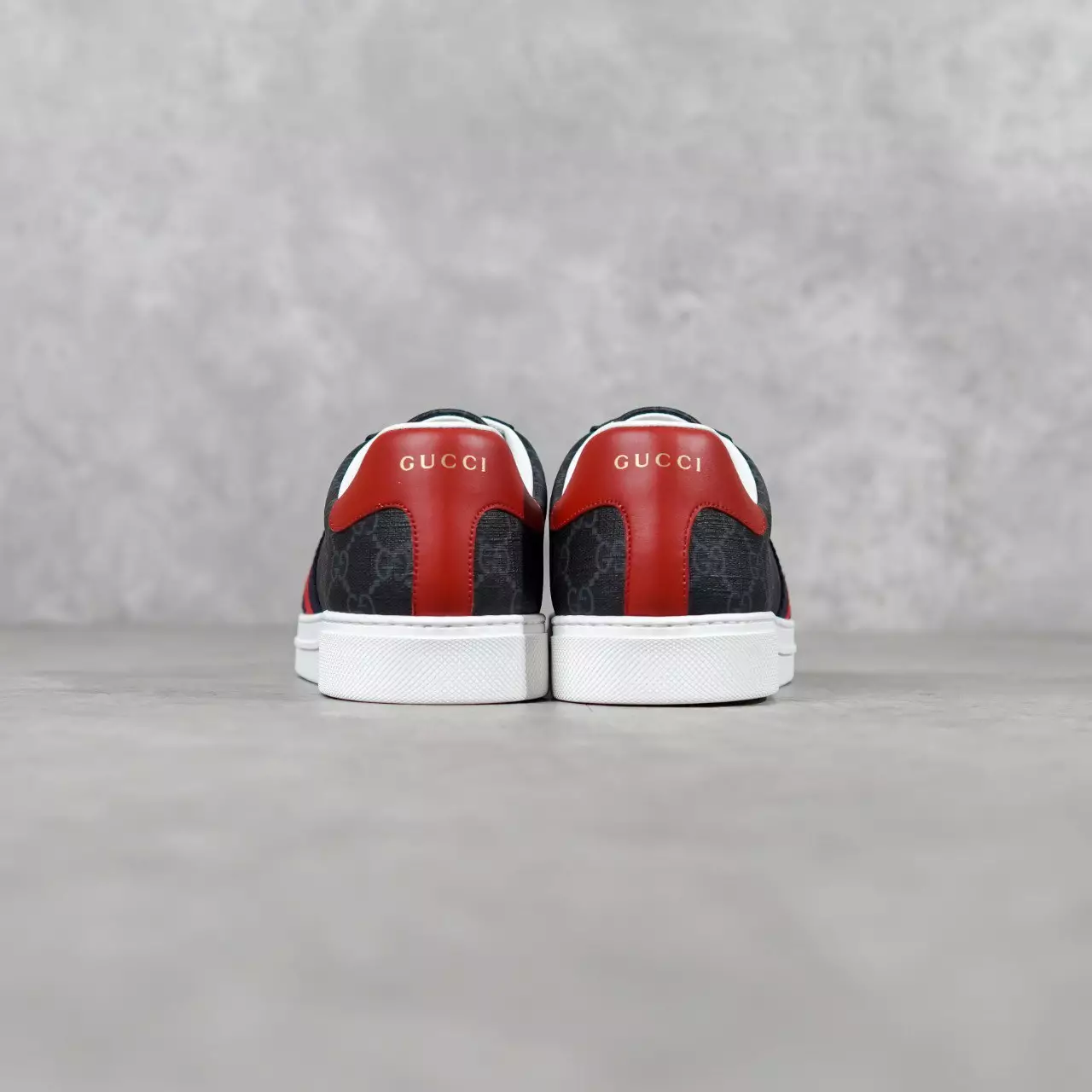 Sepatu GUCCI ACE GG MONOGRAM BLACK SNEAKER 100% ORIGINAL