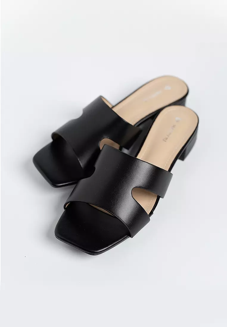 Herisse Low Heel Sandals