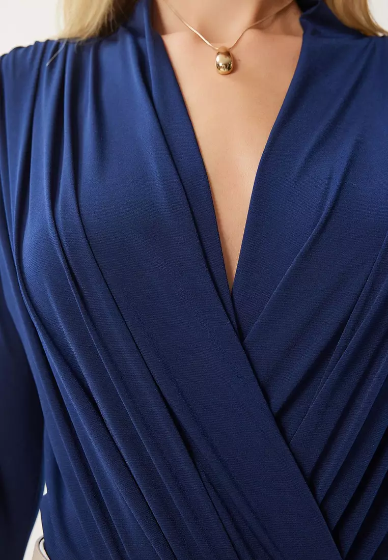 Wrap Collar Padded Snap Sandy Blouse