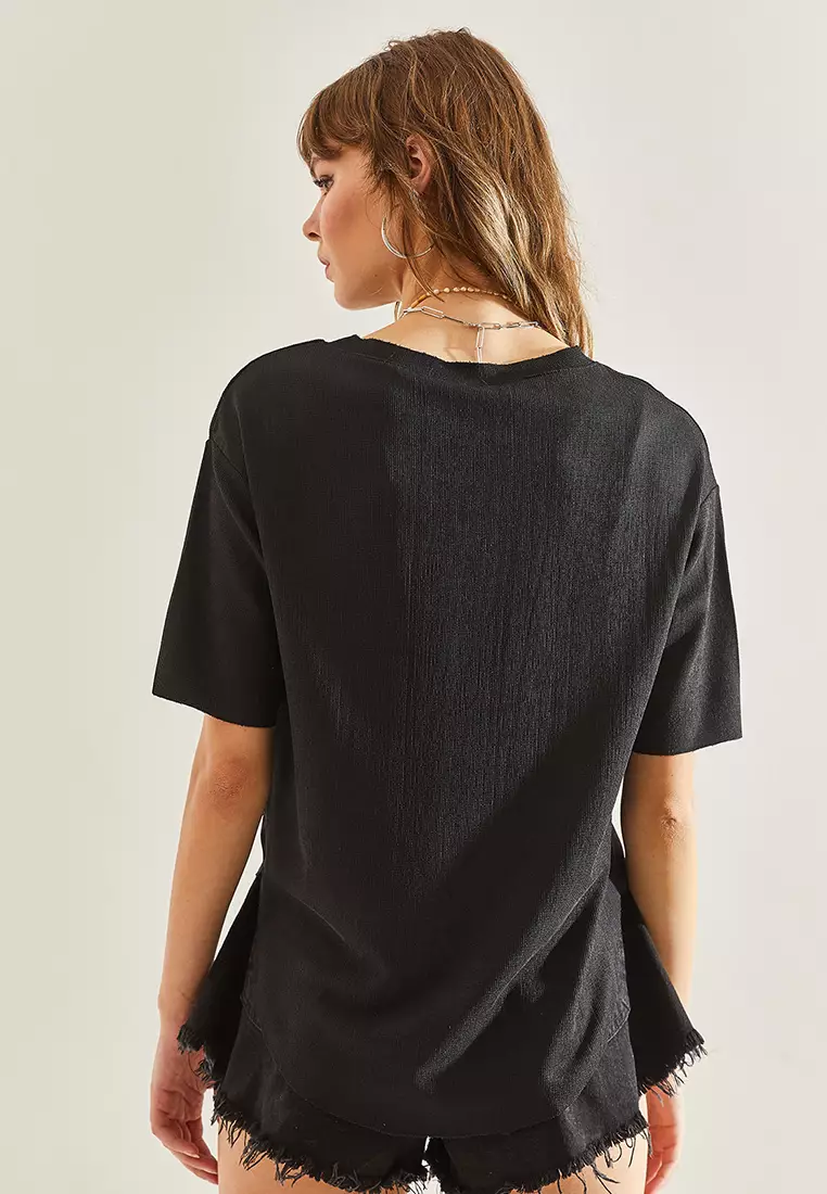 V-Neck Oval Cut Wrinkled Fabric Blouse