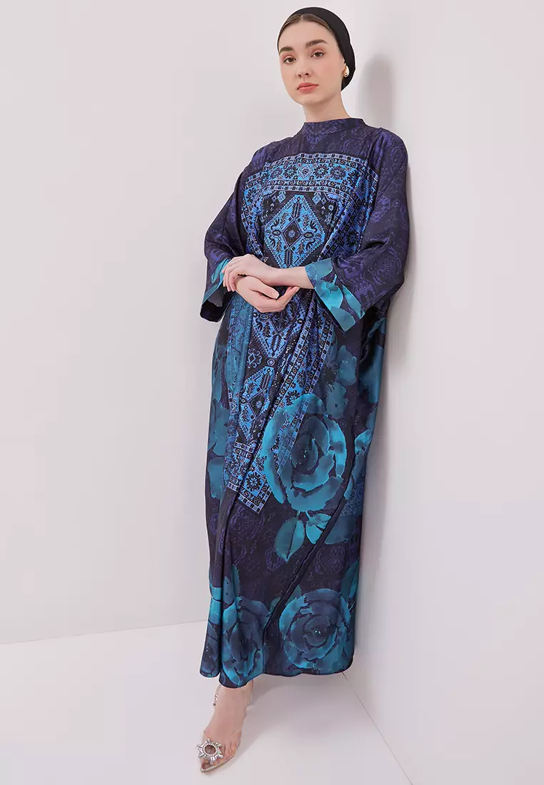 Kamilaa by Itang Yunasz Kaftan Seraya Navy