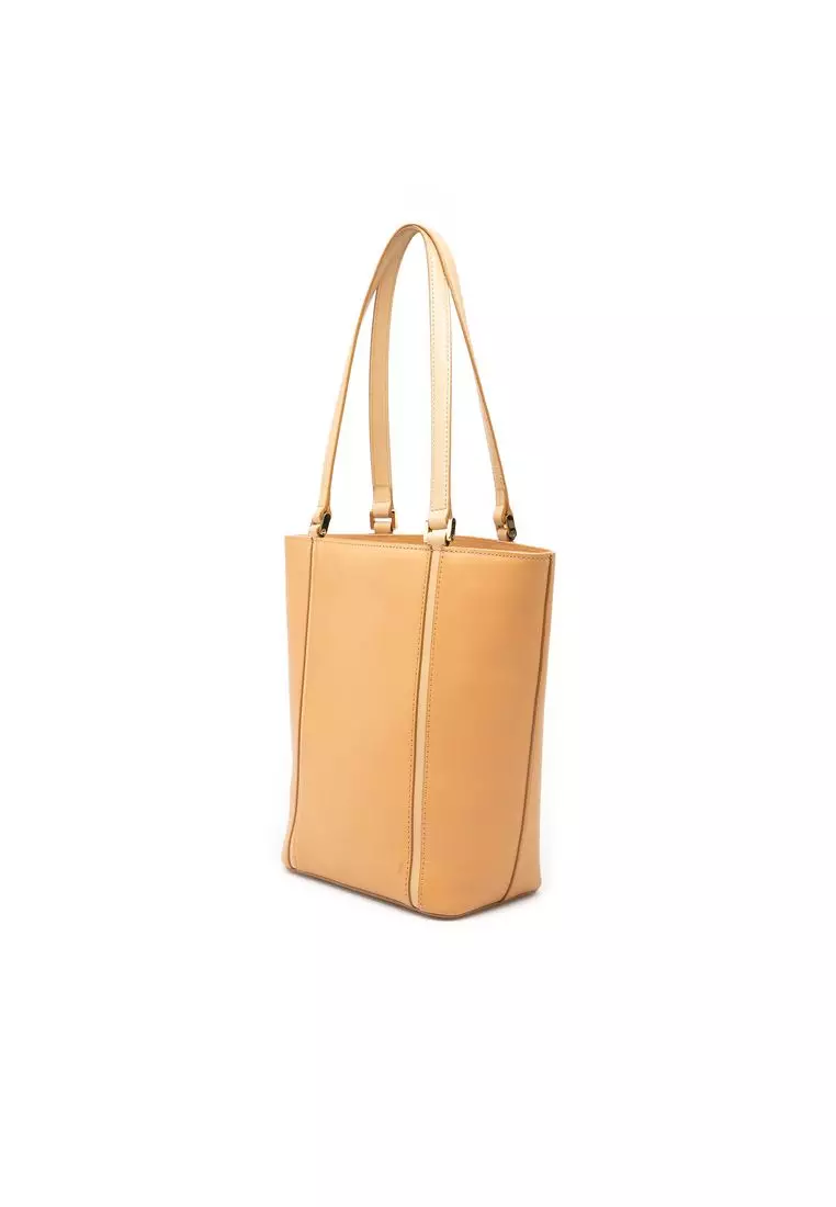 Pre-Loved Burberry Leather Tote