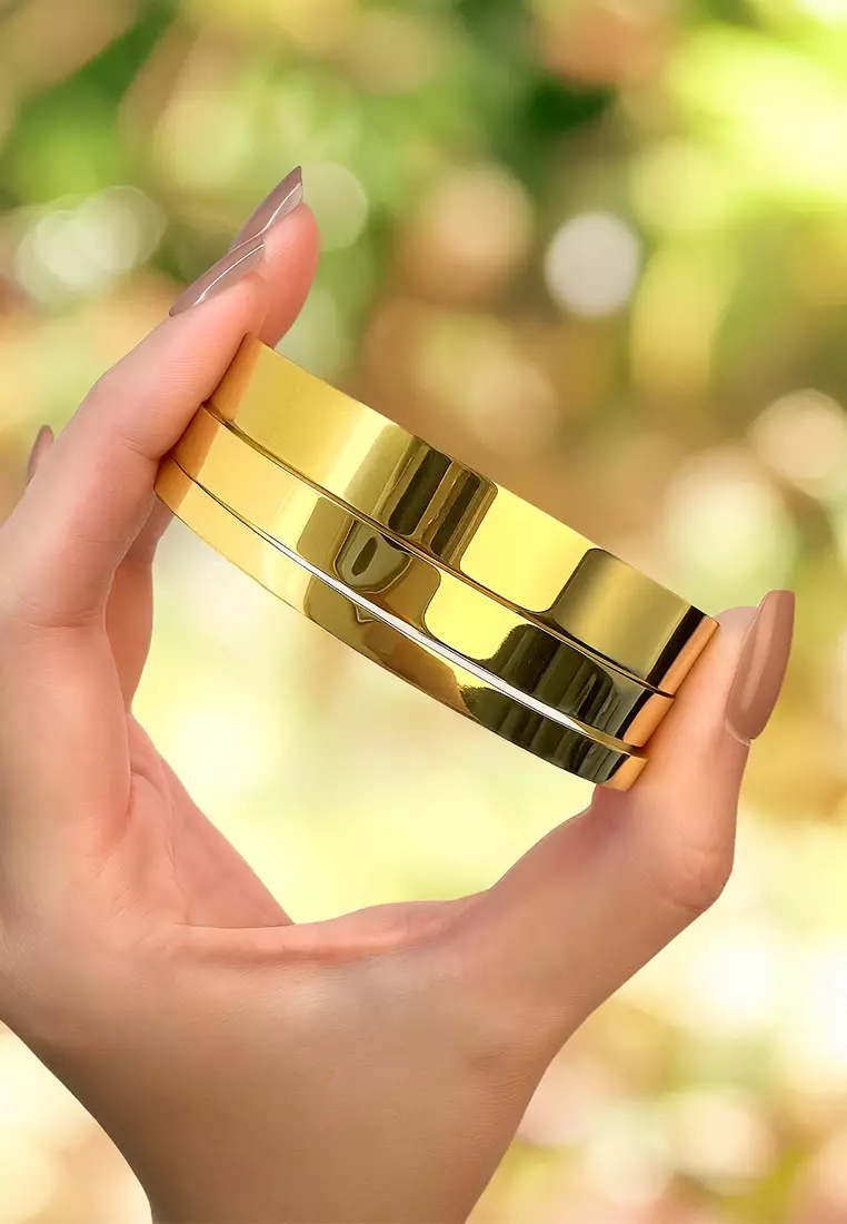 Avenue Classic Cuff Bangle Gold